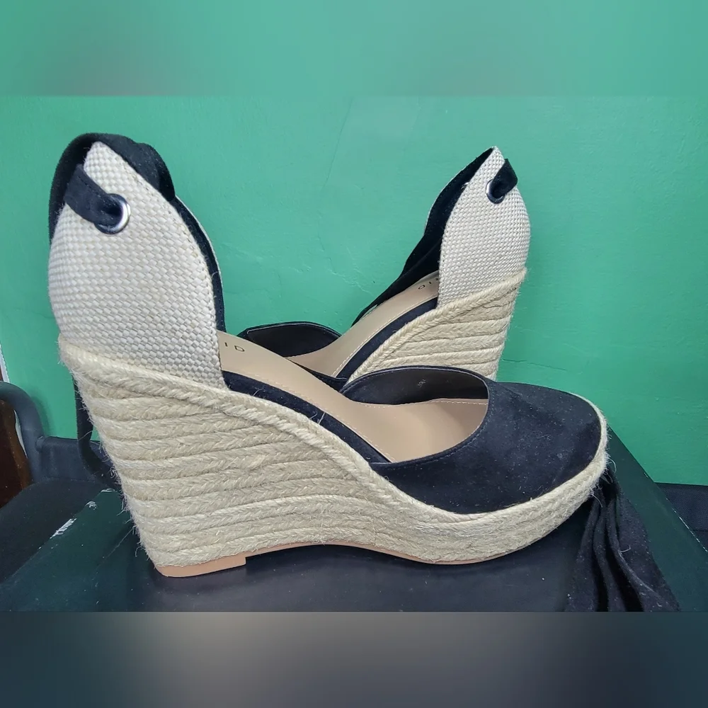 Women's Platform Wedges - Picture 3 of 5